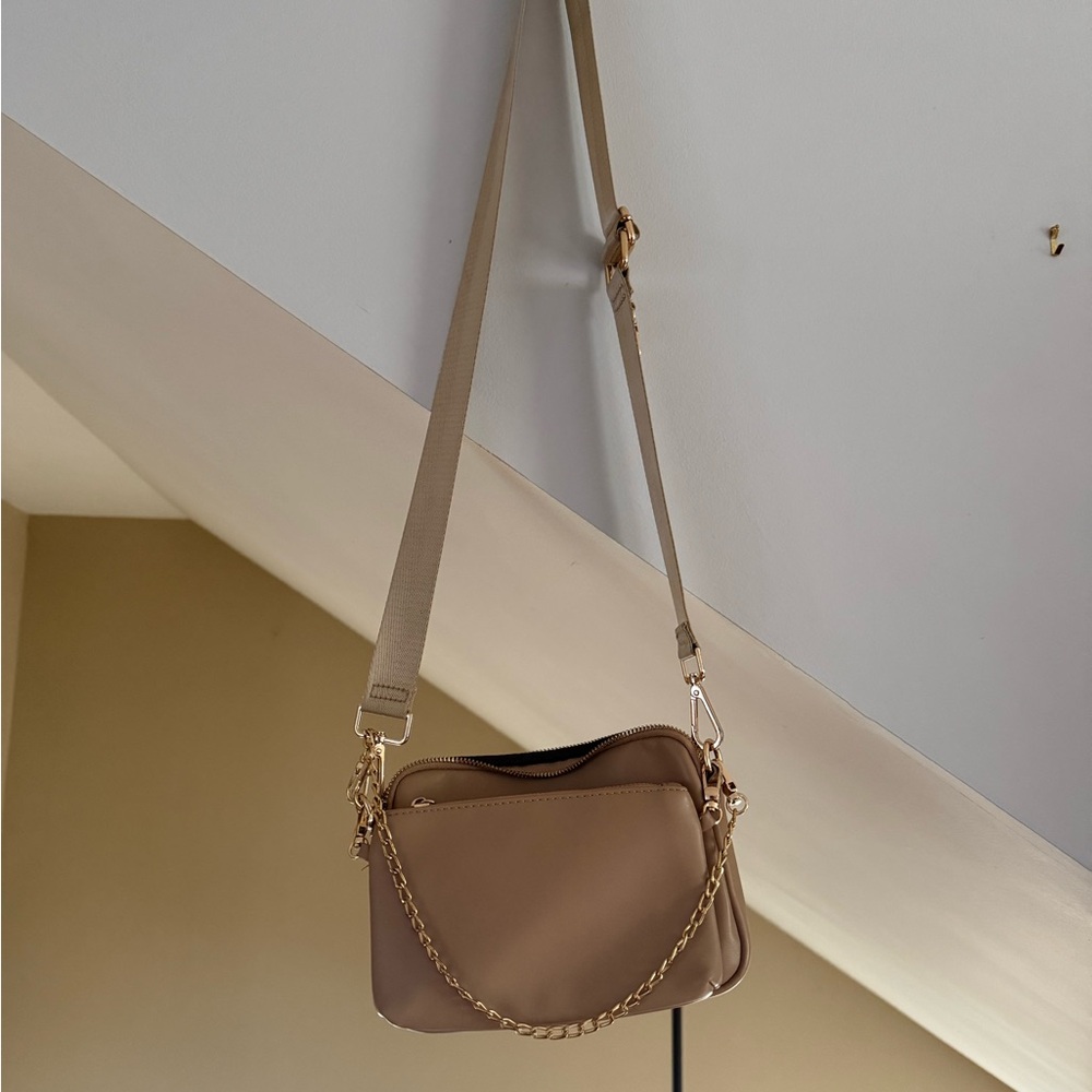 Elegant Tan Crossbody Bag